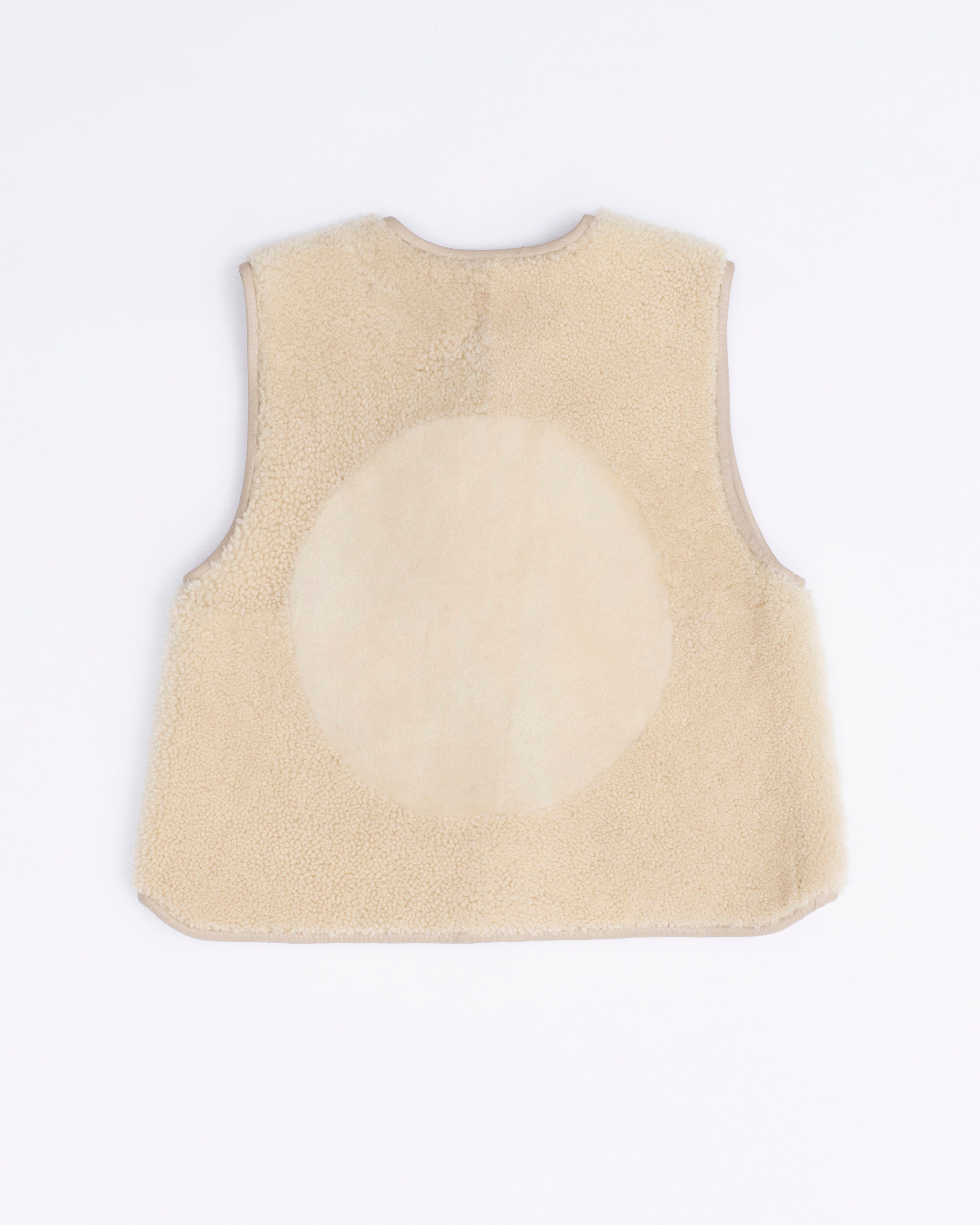 MOON VEST 106