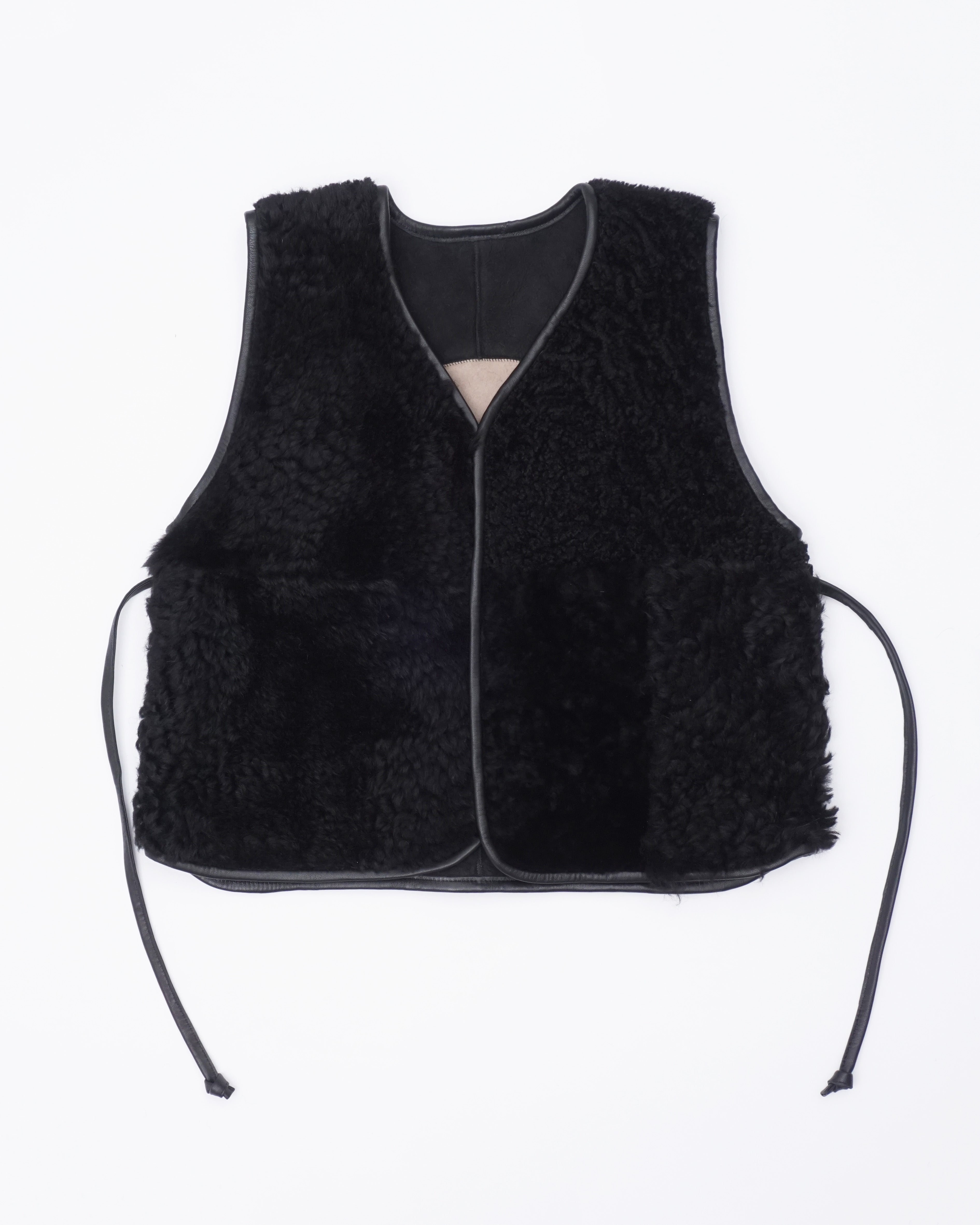 moon vest black 24-14