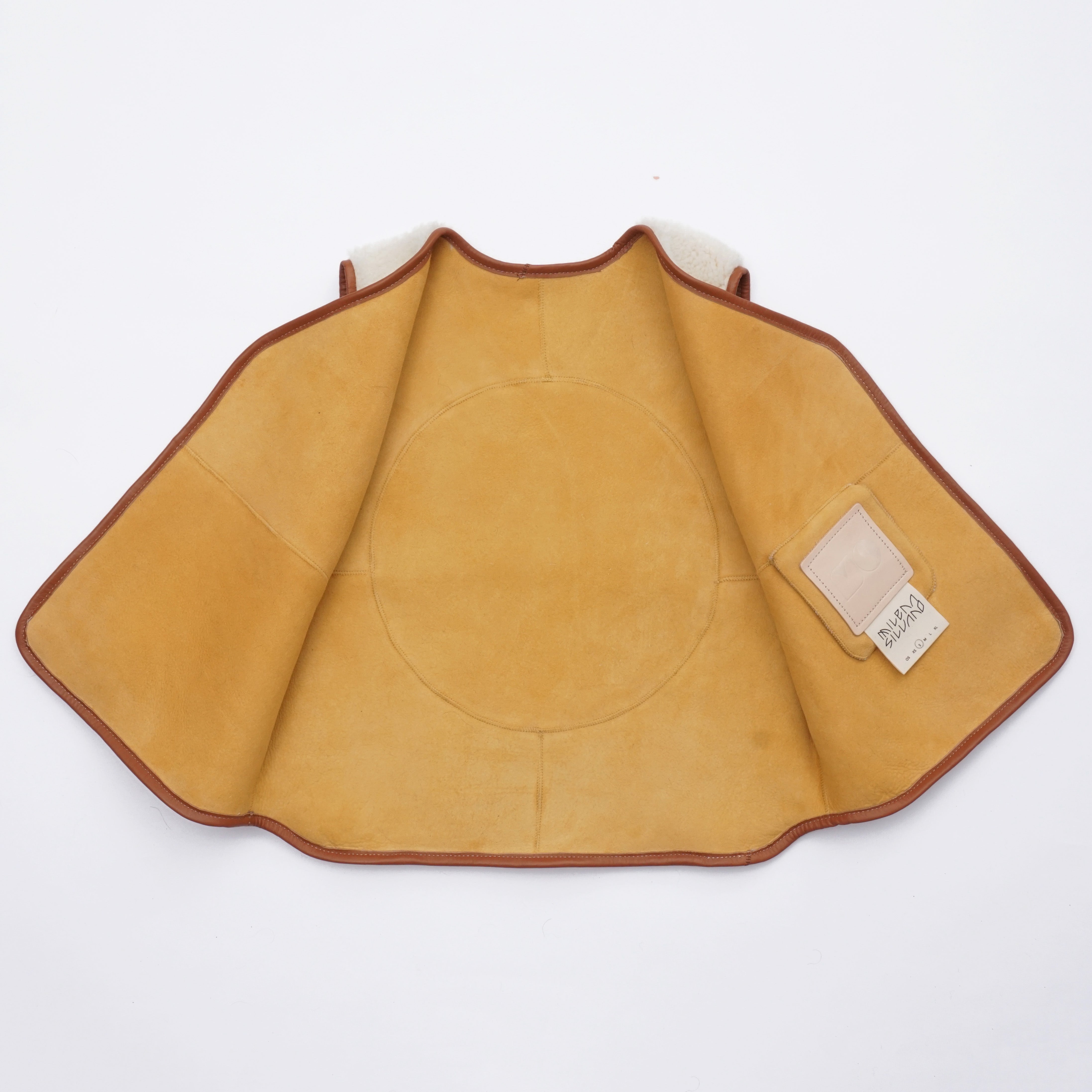 moon vest silica nutmeg piping