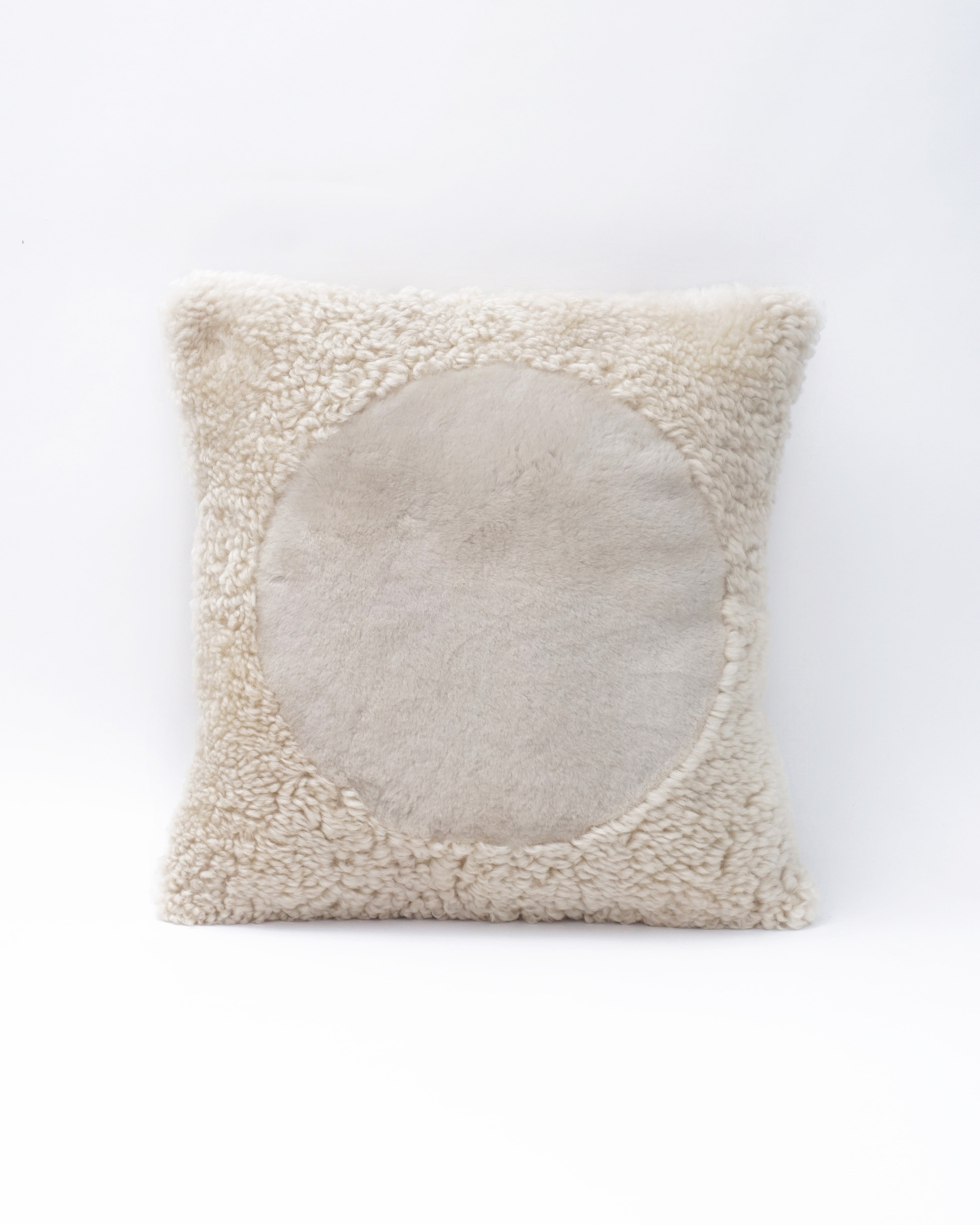 moon pillow tonal 35