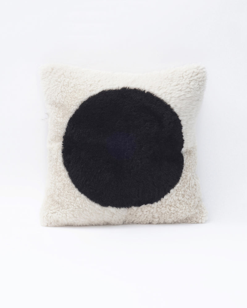 moon pillow black 38