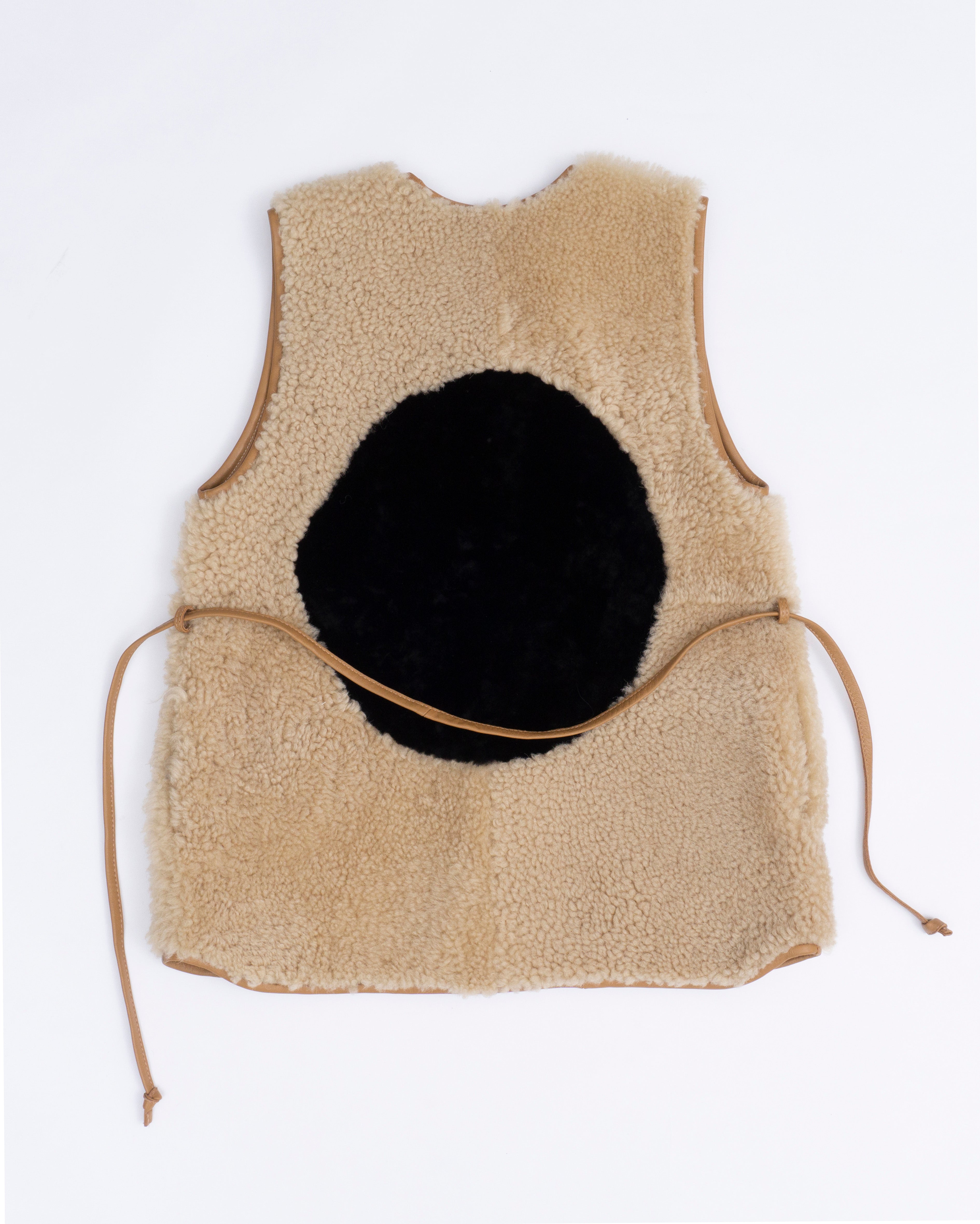 Long Moon Vest in OAK