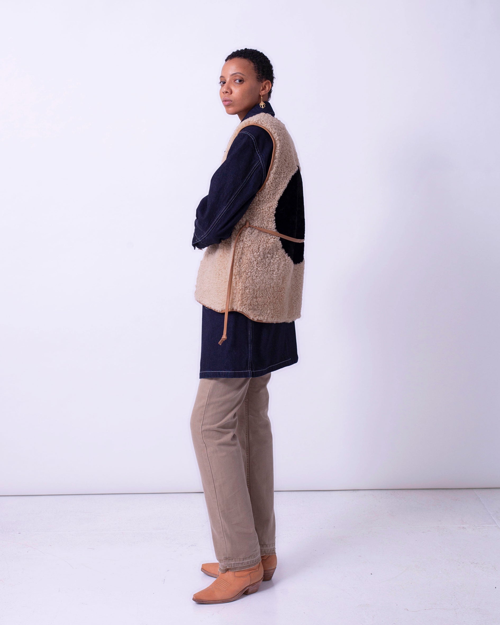 Long Moon Vest in OAK