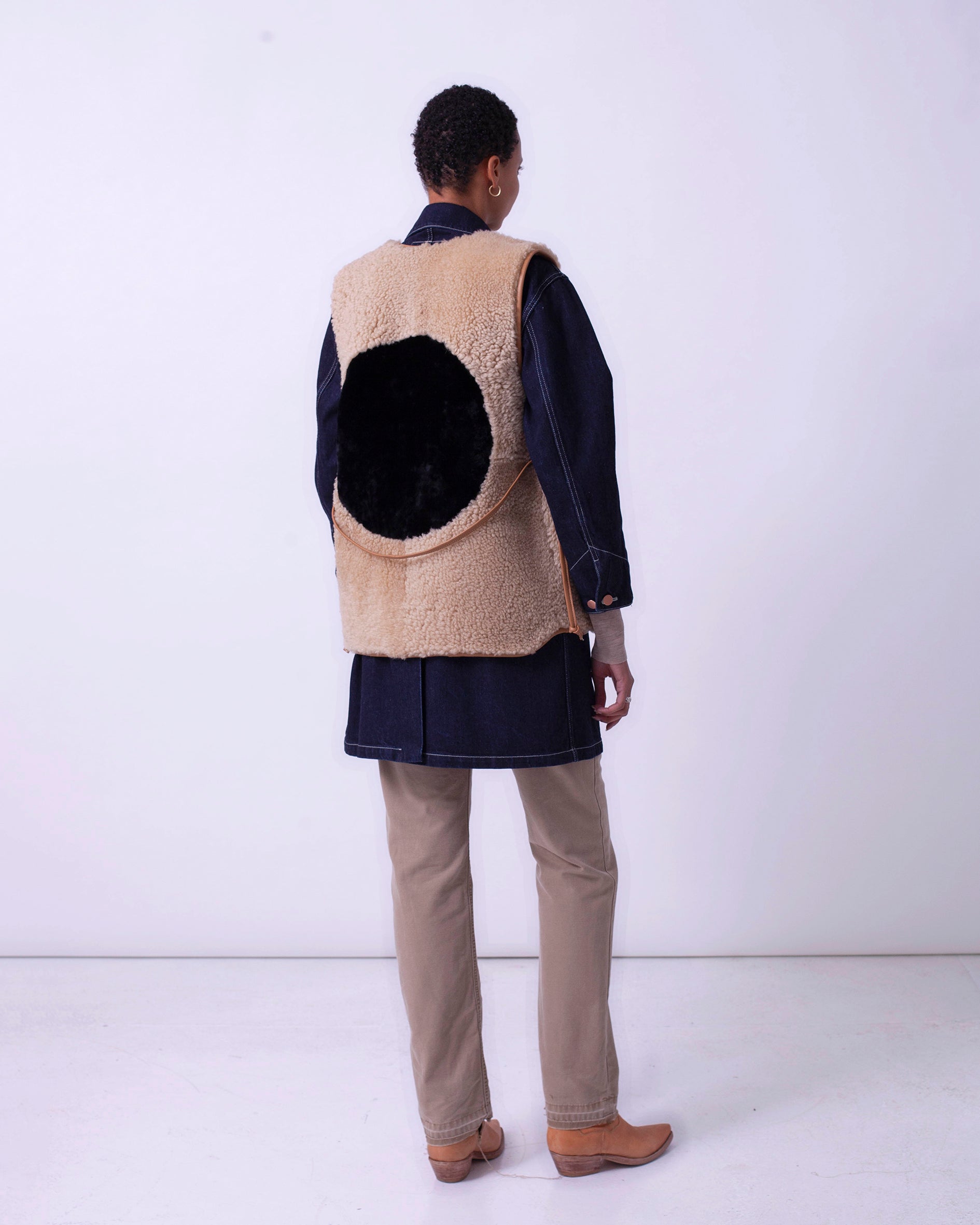 Long Moon Vest in OAK